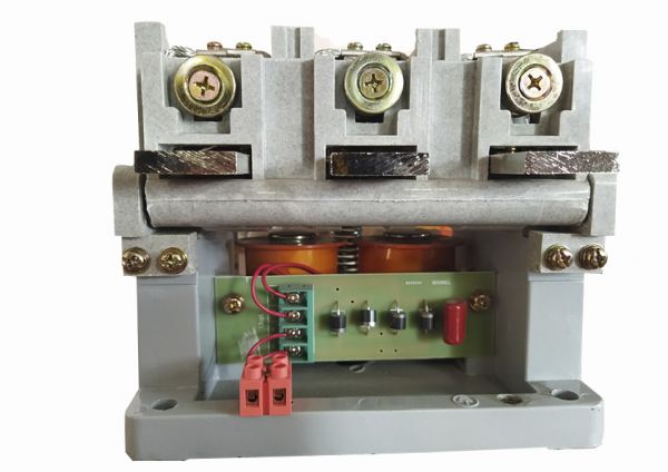 Контактор вакуумный КВТ-1,14-2,5/400 У3 220В ЭТК